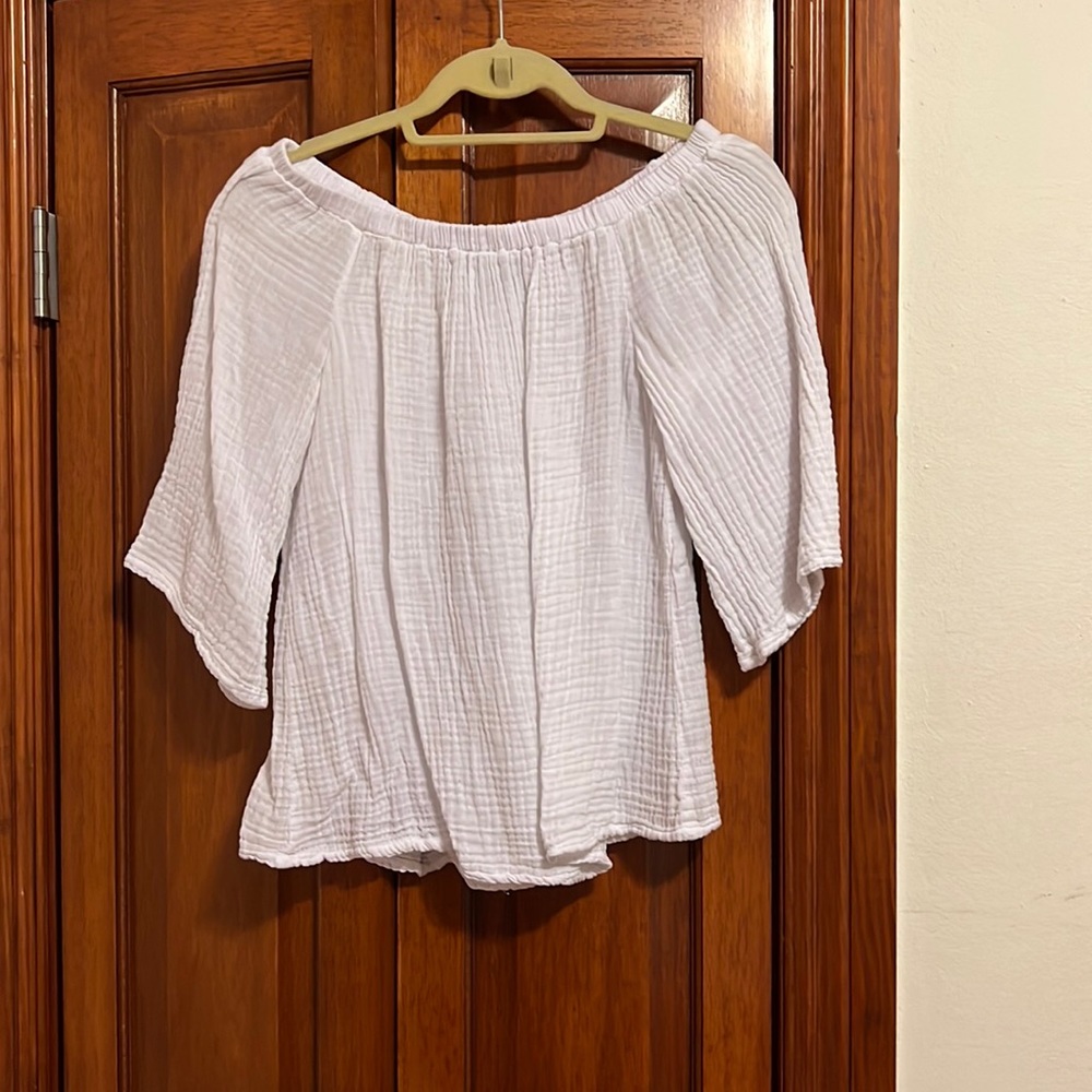 Michael Stars 3/4 sleeve on or off shoulder top